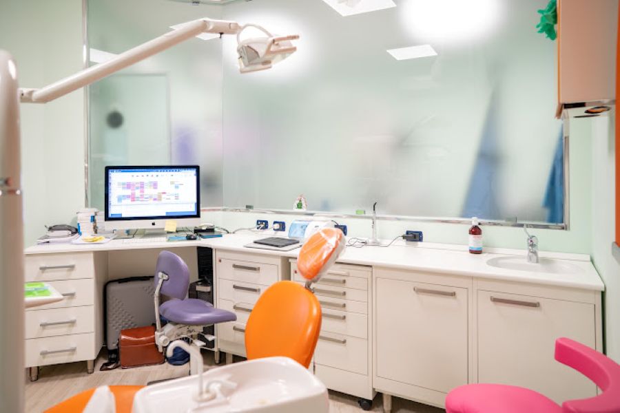 la sala destinata ai bambini dello studio denistico Reale a Lauria